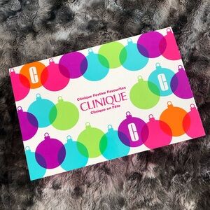 🎊Clinique Festive Favourites Set🎊